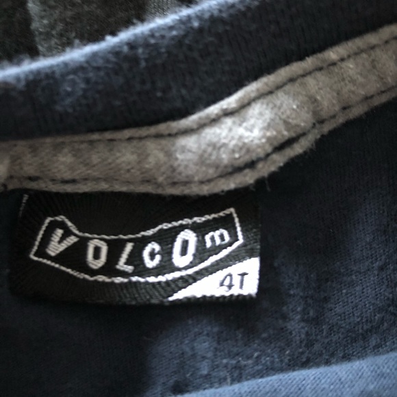 2 for $12 VOLCOM T-shirts - Picture 14 of 15